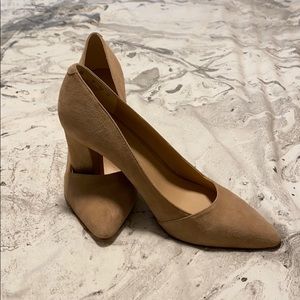 Franco Sarto nude/blush suede pumps